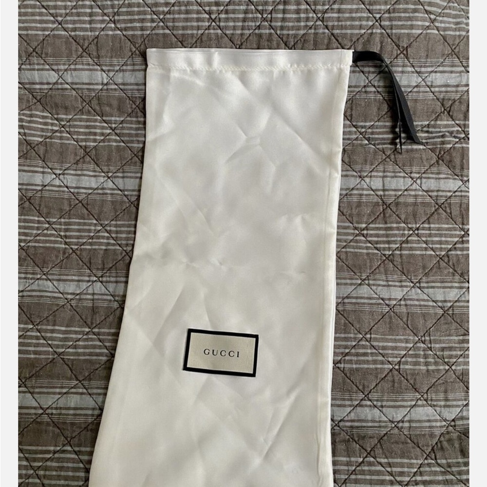 x2 Gucci White Shoe Dust Bag